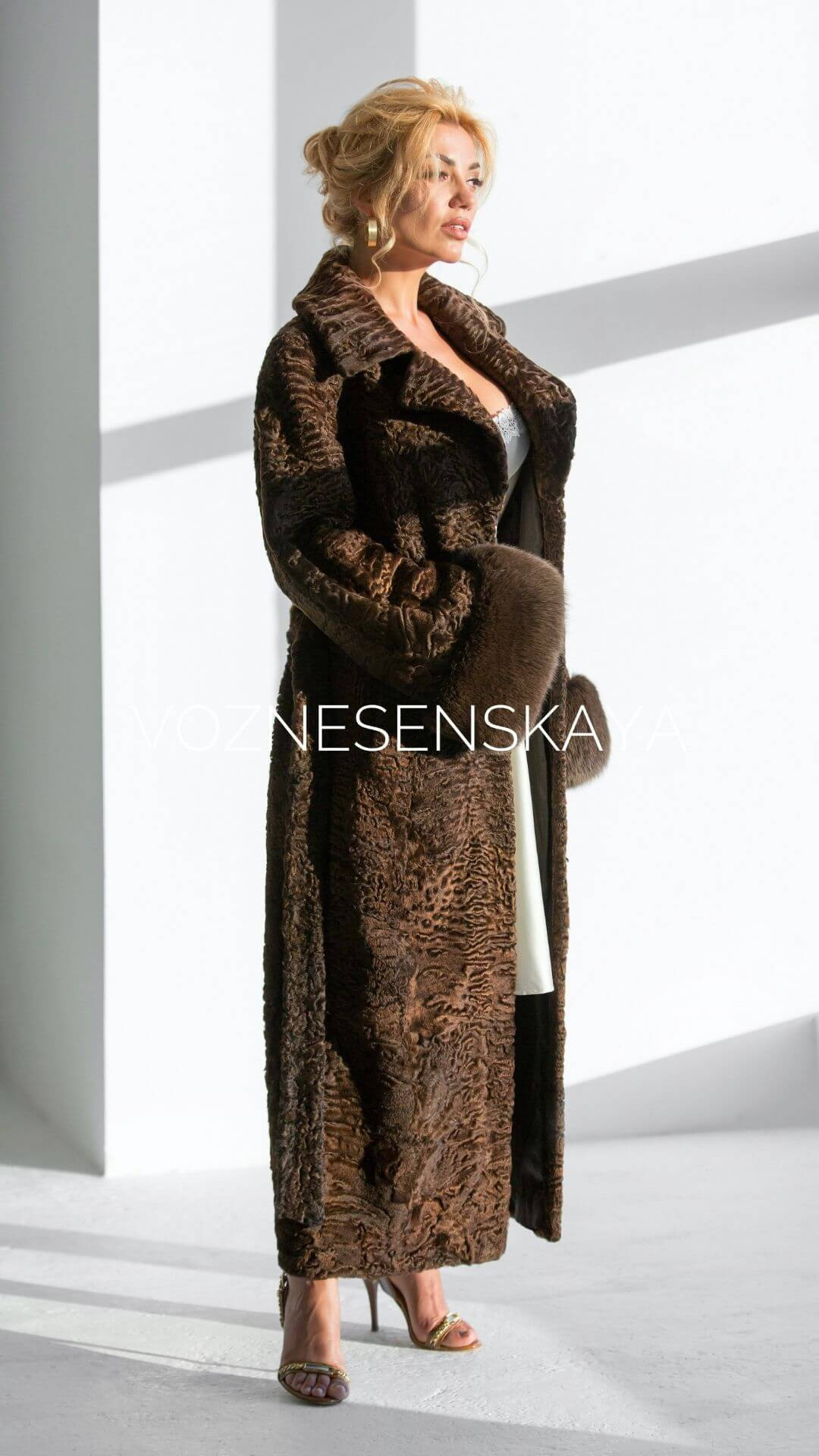 Sew a fur coat from astrakhan fur